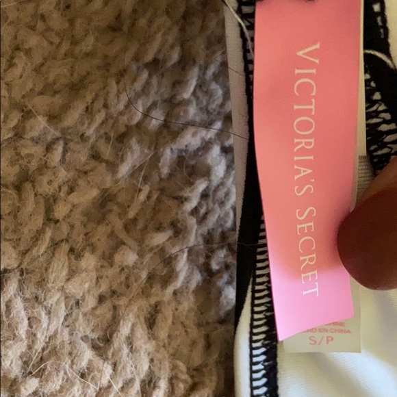 VS Bikini - Picture 3 of 3